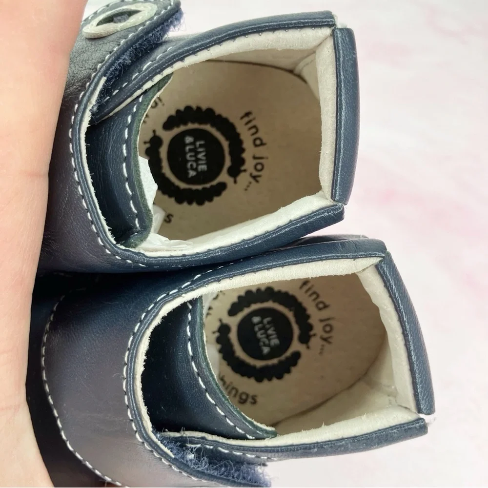 Livie and Luca baby shoes Benny blue leather crib soft split sole size 0-6 month